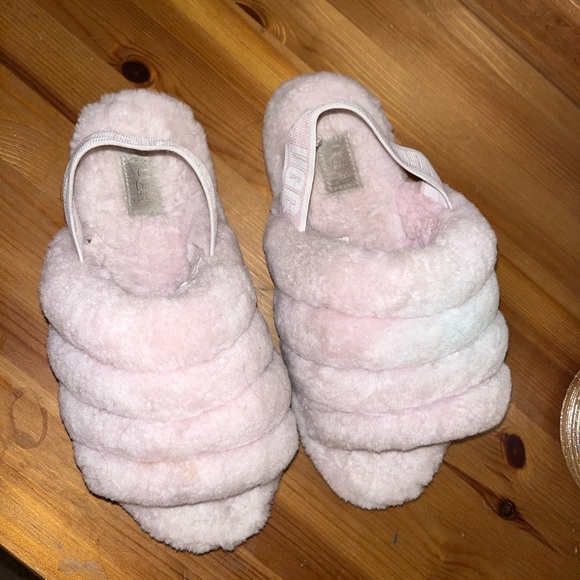 Ugg slippers - Picture 2 of 3